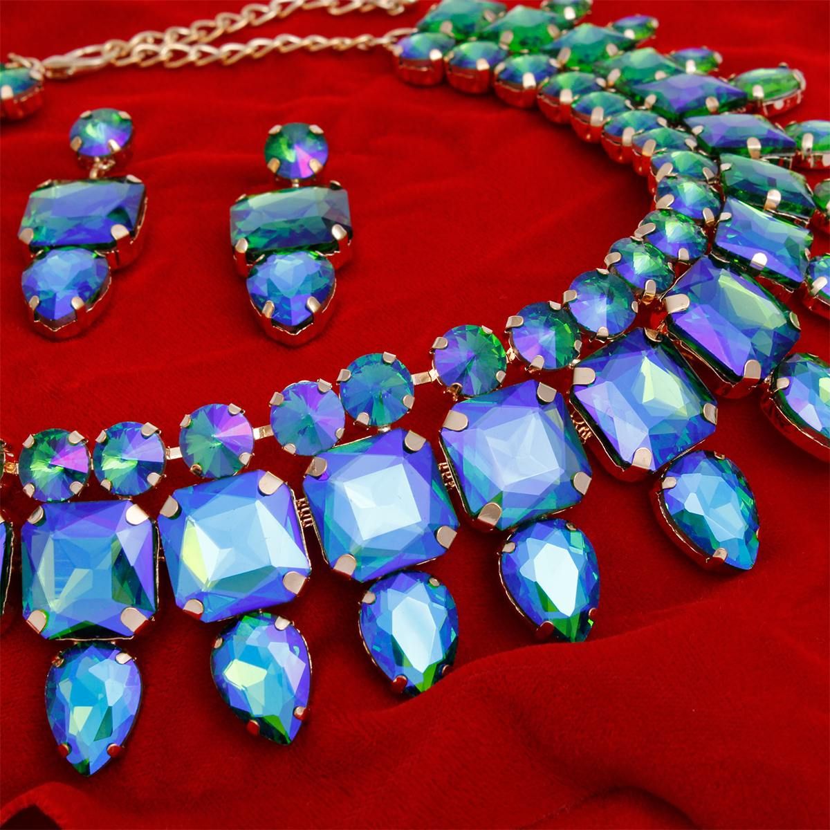 Collar Blue Green Red Carpet Ready Crystal Set