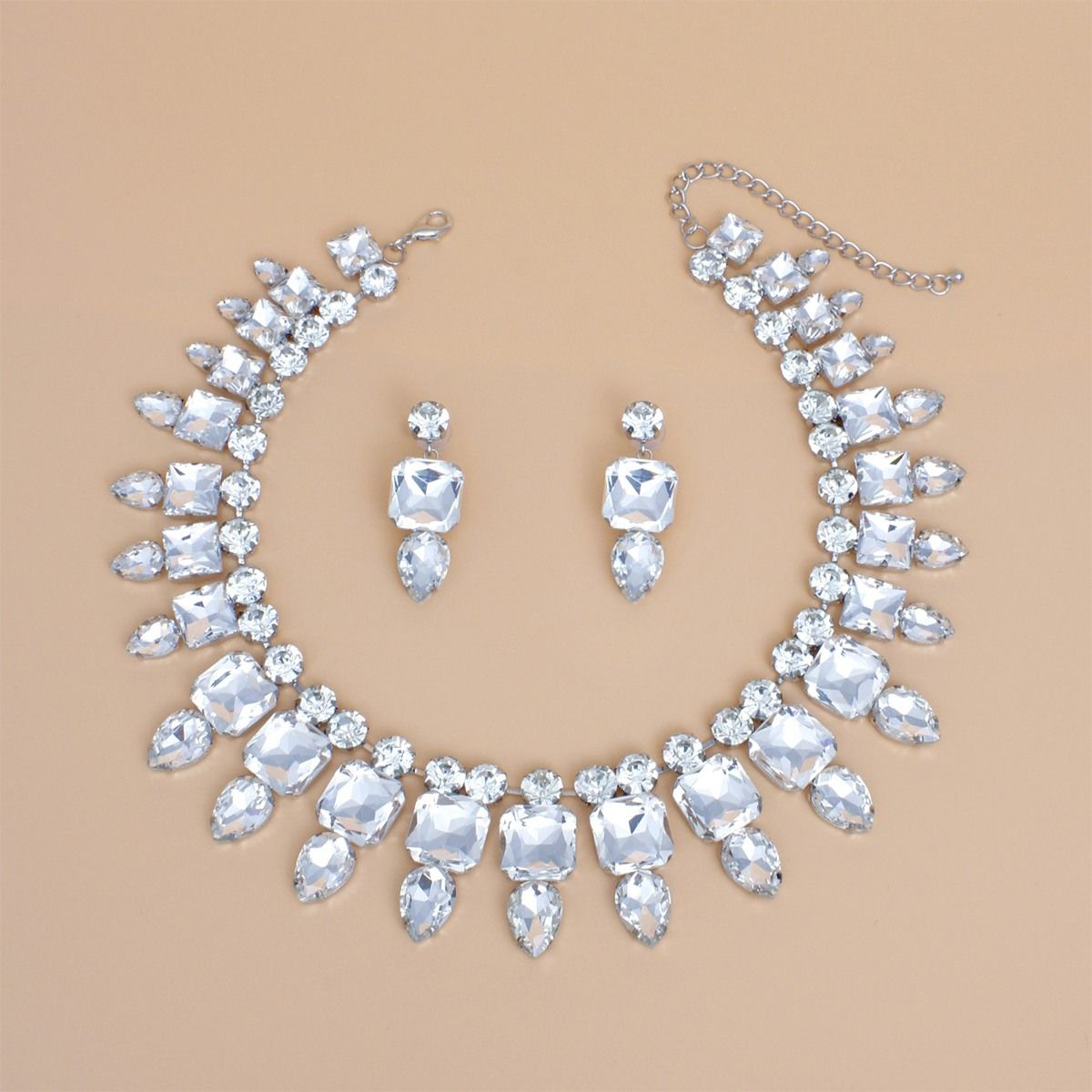 Collar Clear Silver Red Carpet Ready Crystal Set